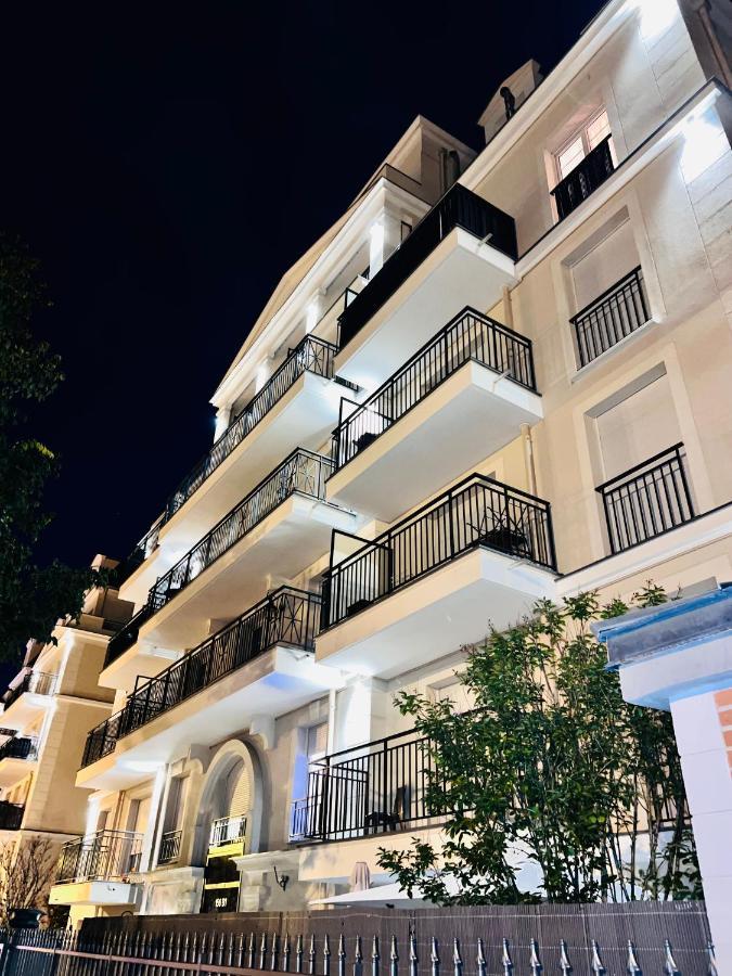 Les Residences De Djibril เลอบล็องเมนิล ภายนอก รูปภาพ