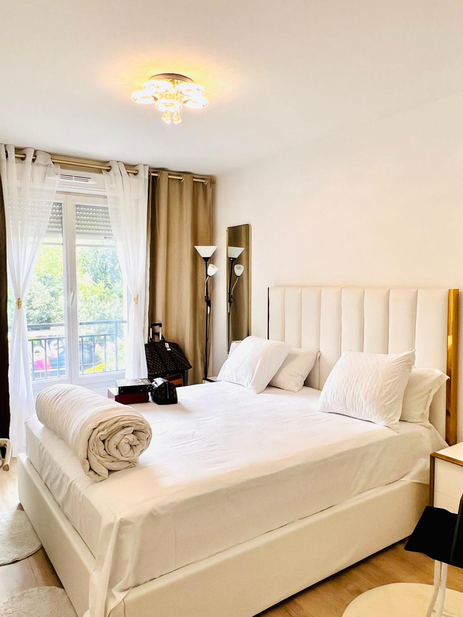Les Residences De Djibril เลอบล็องเมนิล ภายนอก รูปภาพ