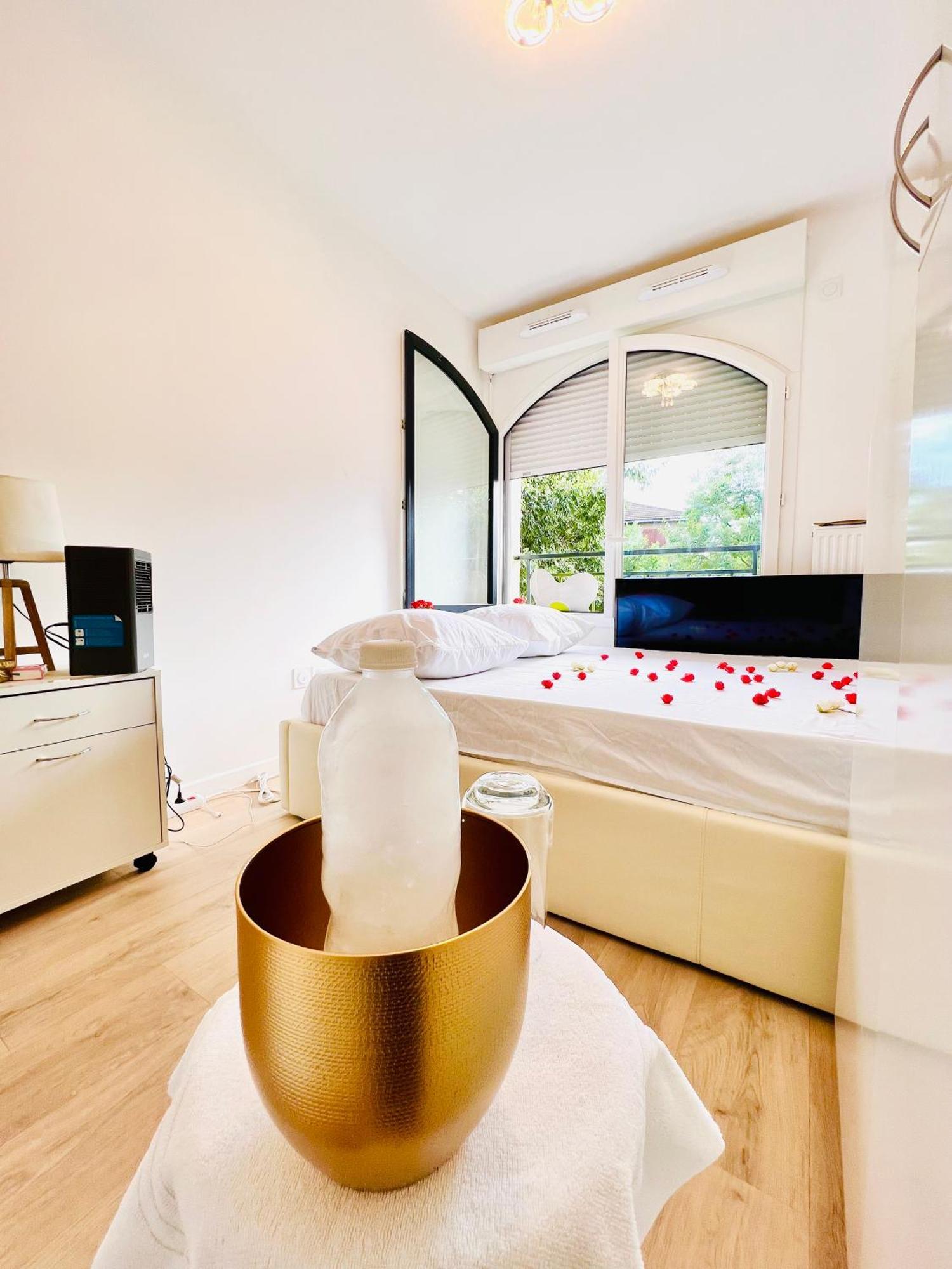 Les Residences De Djibril เลอบล็องเมนิล ภายนอก รูปภาพ